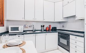 Apple By People Rentals